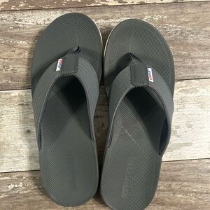 Xtratuf NWT Grey Auna Sandals size 9